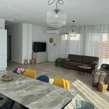 Vilă Dimargo Lozeneț