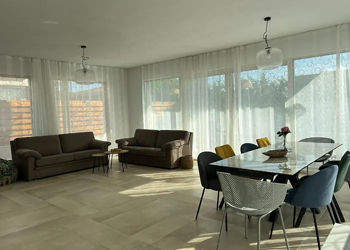 Dimargo Villa Lozenets