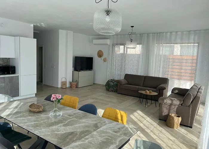 Willa Dimargo Łozenec